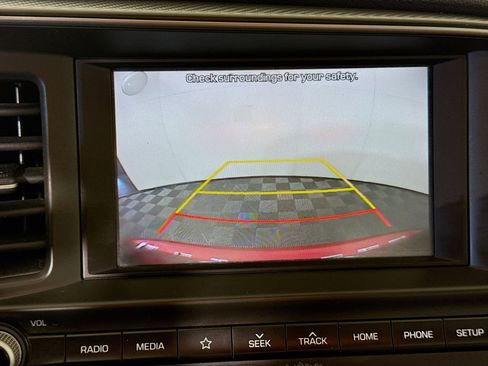 Used 2020 Hyundai Elantra SEL image 19