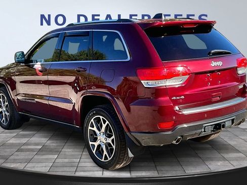 Used 2018 Jeep Grand Cherokee Limited image 4
