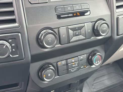 Used 2019 Ford F150 XL w/ Equipment Group 101A Mid AWD/4WD image 16