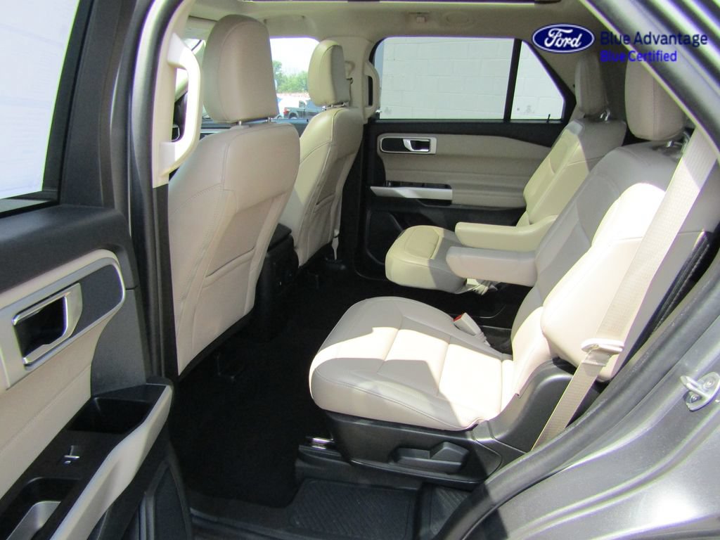 Used 2024 Ford Explorer XLT w/ Equipment Group 202A AWD/4WD image 25