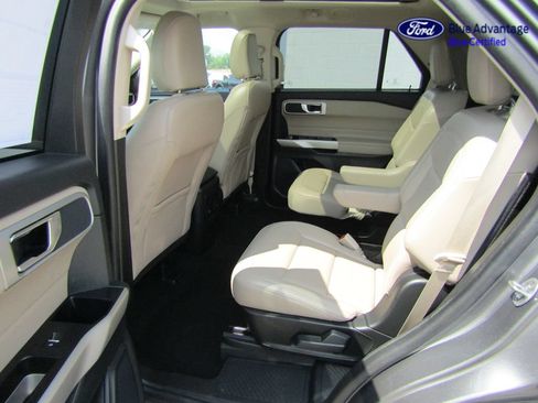 Certified 2024 Ford Explorer XLT w/ Equipment Group 202A AWD/4WD image 25