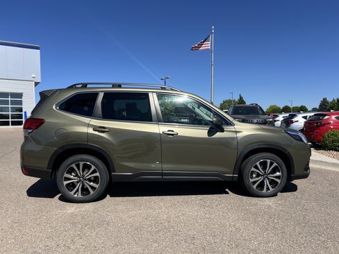 Used 2023 Subaru Forester Limited w/ Popular Package #2 AWD/4WD image 6