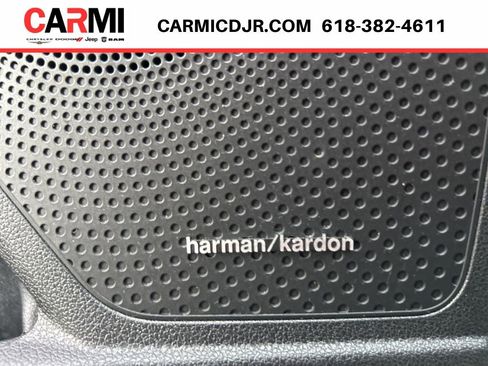 Used 2022 Kia Niro EX Premium w/ Cold Weather Package FWD image 14