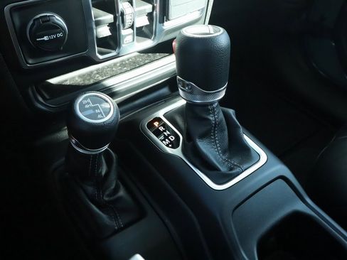 New 2025 Jeep Gladiator Sport image 7