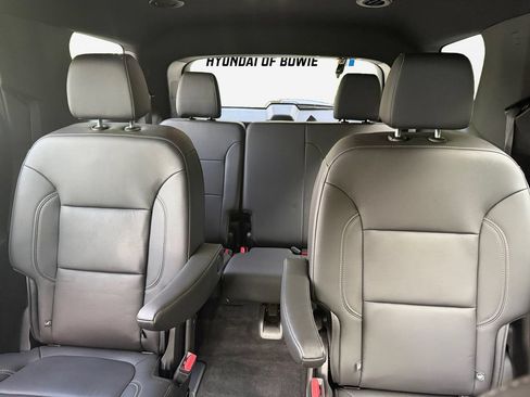 Used 2023 Chevrolet Traverse LT w/ LPO, Floor Liner Package AWD/4WD image 22