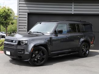 Used 2025 Land Rover Defender 130 X-Dynamic SE AWD/4WD video 1