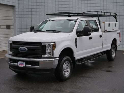 Used 2019 Ford F250 XL w/ Power Equipment Group image 2