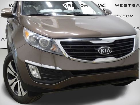 Used 2011 Kia Sportage EX image 40