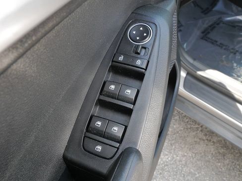 Used 2023 Kia Seltos LX AWD/4WD image 19