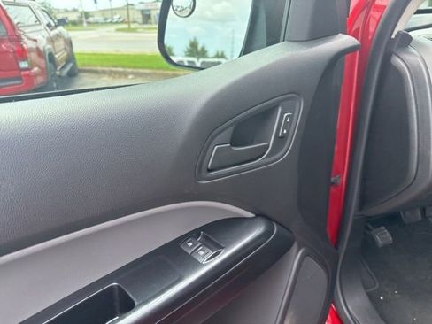 Used 2021 Chevrolet Colorado W/T w/ WT Convenience Package RWD image 22