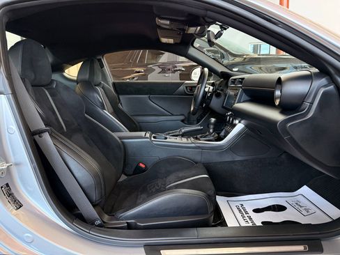 Used 2025 Toyota GR86 Premium w/ Performance Package RWD image 22