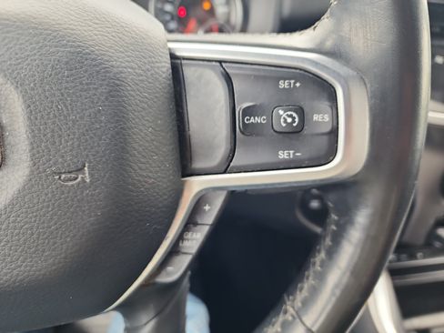 Used 2019 RAM 1500 Big Horn AWD/4WD image 18