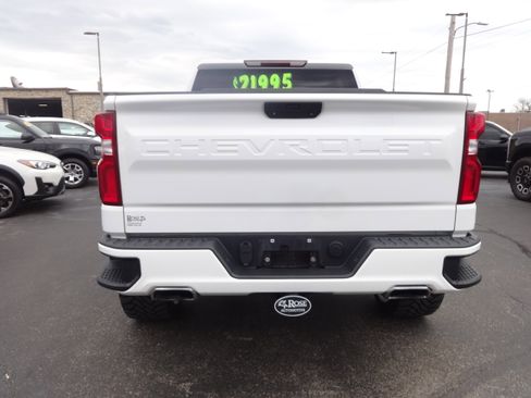 Used 2019 Chevrolet Silverado 1500 Custom Trail Boss w/ Custom Convenience Package image 8