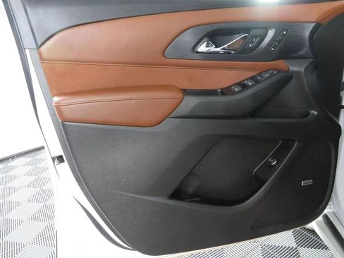 Used 2018 Chevrolet Traverse High Country image 49