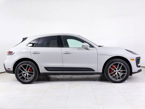 Certified 2023 Porsche Macan S w/ Premium Package AWD/4WD image 31