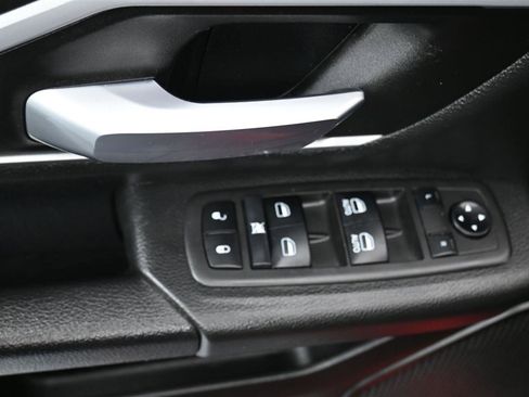 Used 2022 RAM 1500 Big Horn AWD/4WD image 11