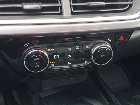 Used 2026 Chevrolet Trax ACTIV w/ Sunroof Package image 29