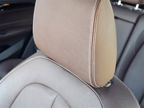 Used 2019 BMW X1 sDrive28i w/ Convenience Package image 11