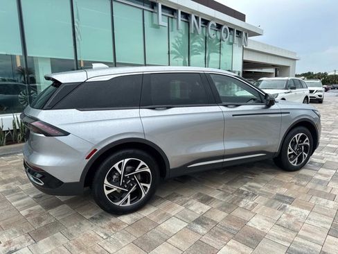 New 2025 Lincoln Nautilus Premier w/ Equipment Group 102A image 2