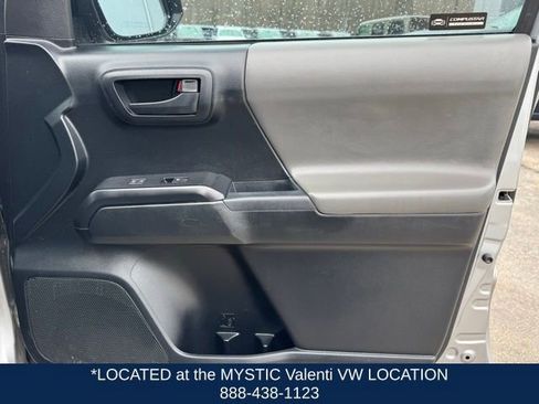 Used 2016 Toyota Tacoma SR w/ Towing Package image 28