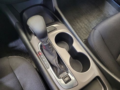Used 2025 Chevrolet Malibu LS FWD image 26