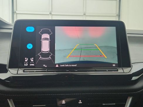 Used 2026 Volkswagen Atlas Cross Sport SE FWD image 26