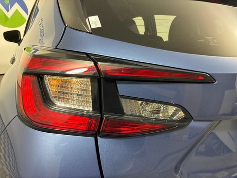 Used 2024 Subaru Crosstrek 2.0i AWD/4WD image 8