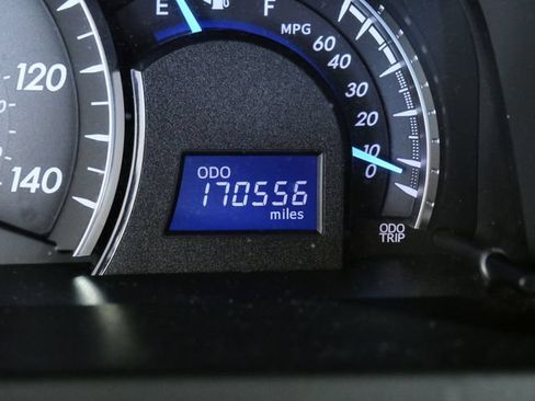 Used 2012 Toyota Camry XLE FWD image 22