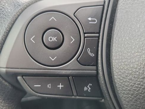 Used 2021 Toyota Corolla LE image 25