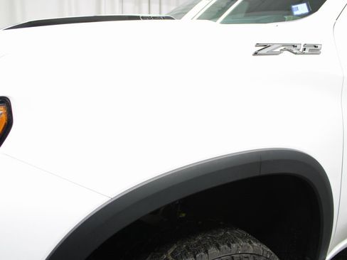 Used 2024 Chevrolet Silverado 1500 ZR2 image 48