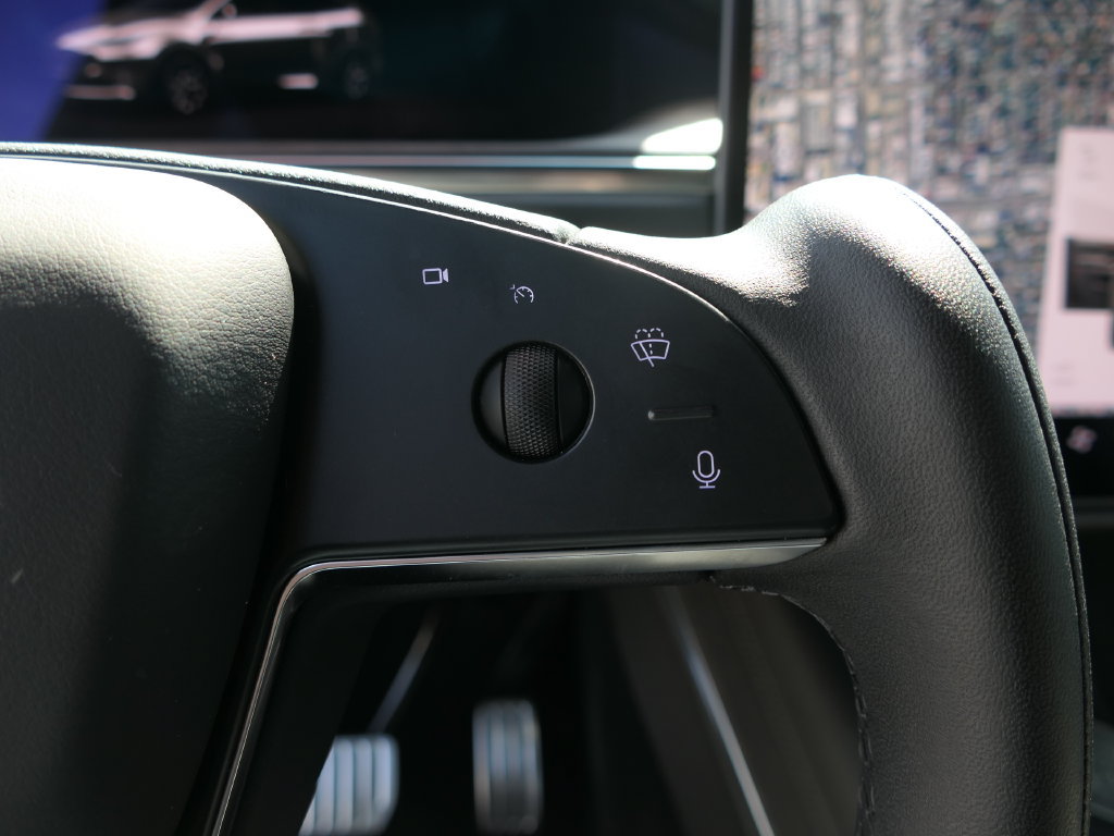 Used 2023 Tesla Model X AWD/4WD image 14