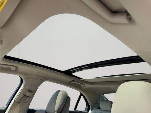 Used 2019 Lincoln Continental Reserve FWD image 20