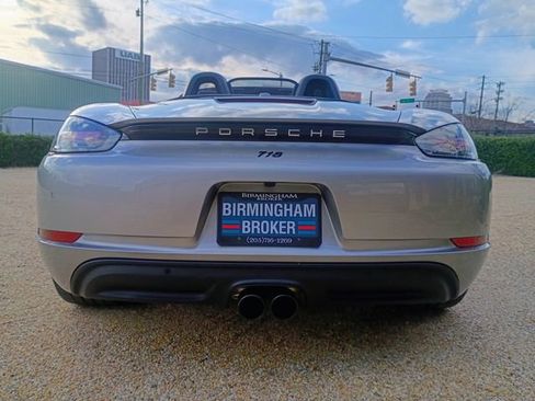 Used 2024 Porsche 718 Boxster image 10