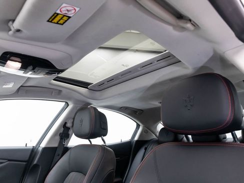 Used 2018 Maserati Ghibli S Q4 image 22