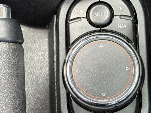 Used 2017 MINI Cooper 2-Door Hardtop FWD image 10