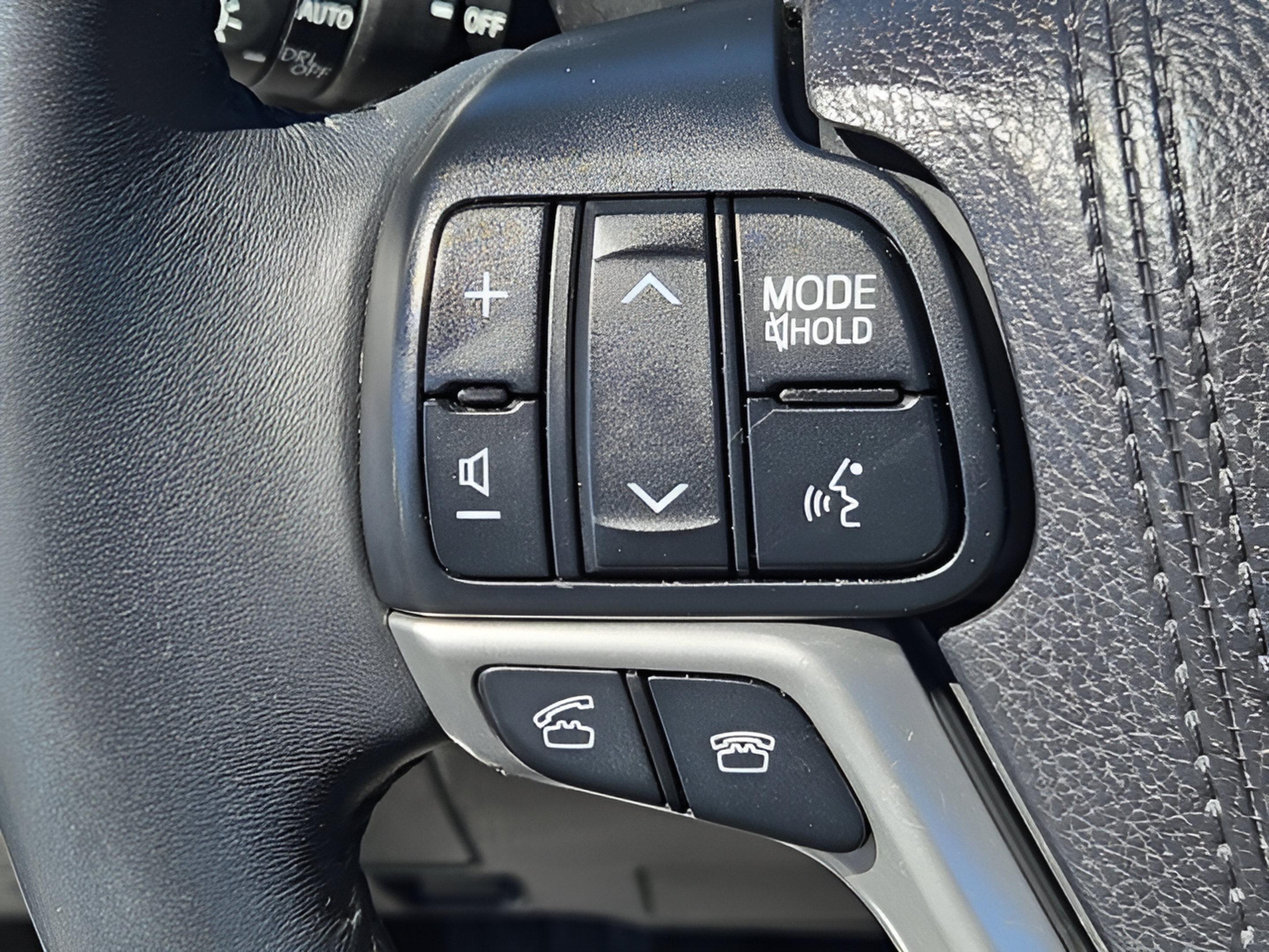 Used 2016 Toyota Highlander XLE AWD/4WD image 26