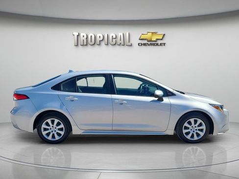 Used 2024 Toyota Corolla LE FWD image 6