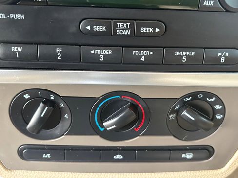 Used 2006 Mercury Milan FWD image 11