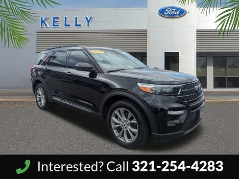 Certified 2023 Ford Explorer XLT w/ Equipment Group 202A AWD/4WD image 4