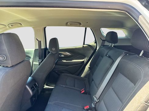 Used 2022 GMC Terrain SLE w/ LPO, Floor Liner Package FWD image 21