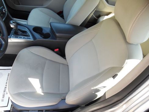 Used 2012 Kia Optima LX w/ Convenience Pkg image 10