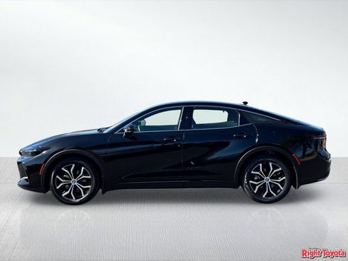 Certified 2024 Toyota Crown AWD/4WD image 2