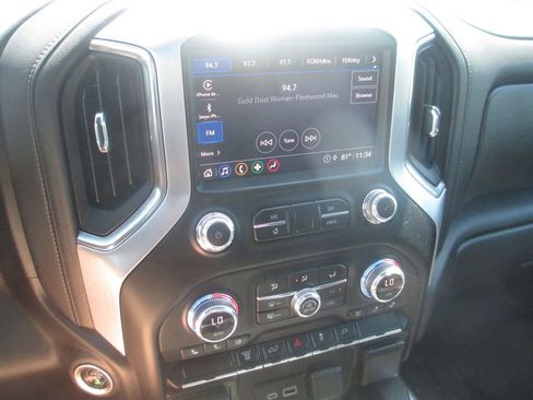 Used 2022 GMC Sierra 3500 SLT w/ SLT Convenience Package AWD/4WD image 27
