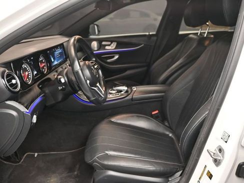 Used 2019 Mercedes-Benz E 300 4MATIC image 5