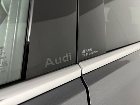 Used 2025 Audi SQ5 Premium Plus w/ Premium Plus Package image 5