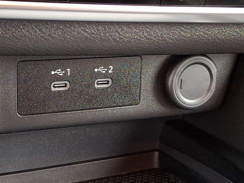 Used 2024 Nissan Rogue SV AWD/4WD image 26
