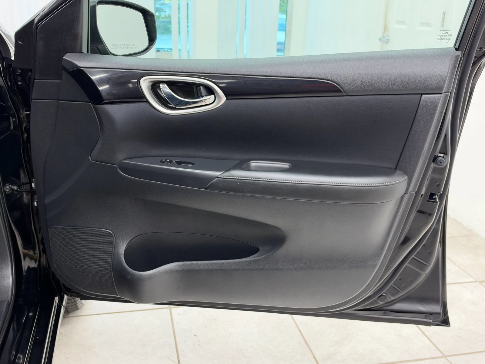 Used 2017 Nissan Sentra SV FWD image 23