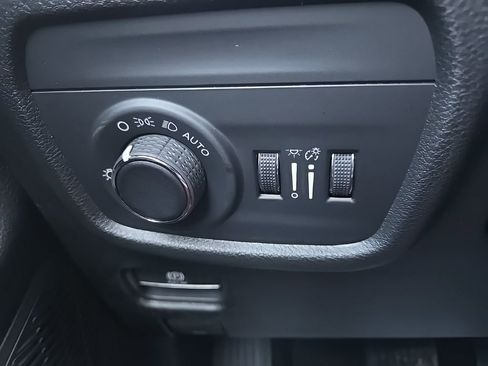 New 2026 Jeep Grand Cherokee Altitude AWD/4WD image 46