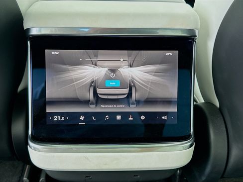 Used 2022 Tesla Model S AWD/4WD image 17
