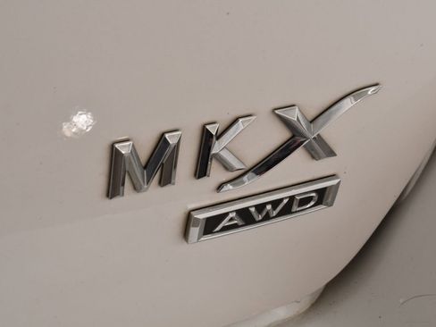 Used 2015 Lincoln MKX AWD w/ Equipment Group 102A image 22